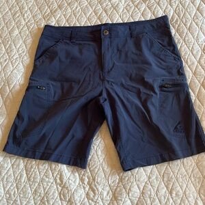 Gerry Men’s cargo shorts see measurements in photos for sizing no size tag them